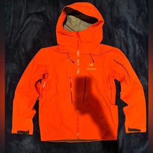 Arc’teryx gortex alpha size large